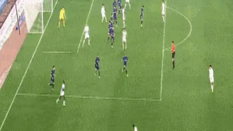 皇马主场不敌赫塔菲：争冠形势堪忧